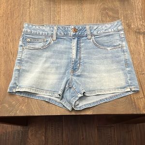American Eagle Outfitters Hi-Rise Shortie